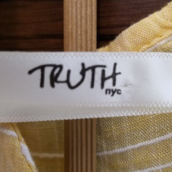 Truth NYC BOHO Pale Yellow  White Bell Sleeve Top Shirt Size XL - Picture 3 of 10